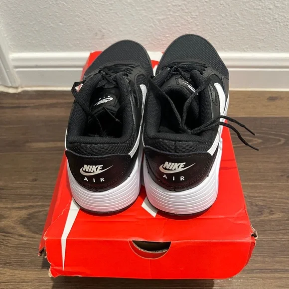 Nike Air Max Womens SC Black & White Size 8 US MODEL CW4554 001 - Picture 2 of 6